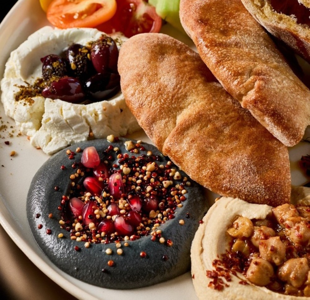 A true taste of the essence of MARE and Eastern Mediterranean cuisine, crafted our way. Hummus, baba ghanoush, tabbouleh, labneh, pita bread...