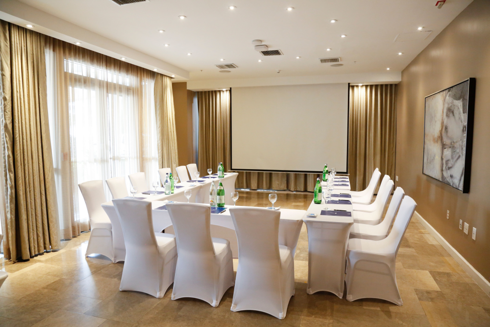 Let the Palm Room create an intimate meeting experience.