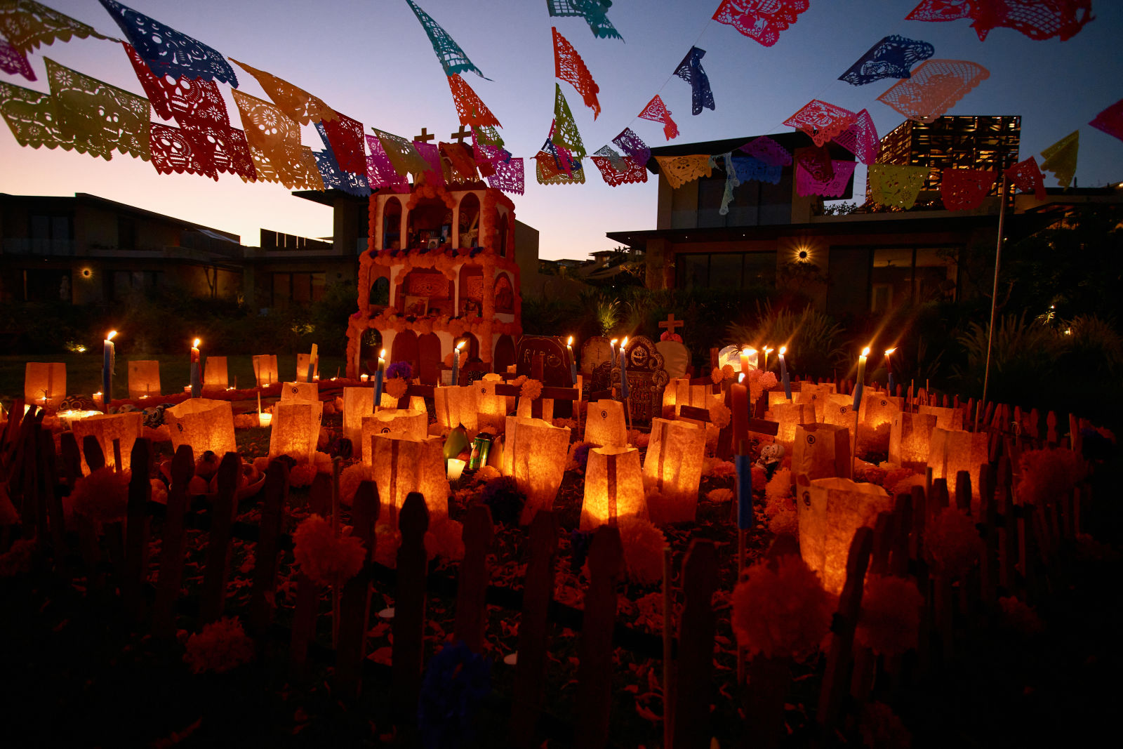 Dia de Muertos at El Barrio