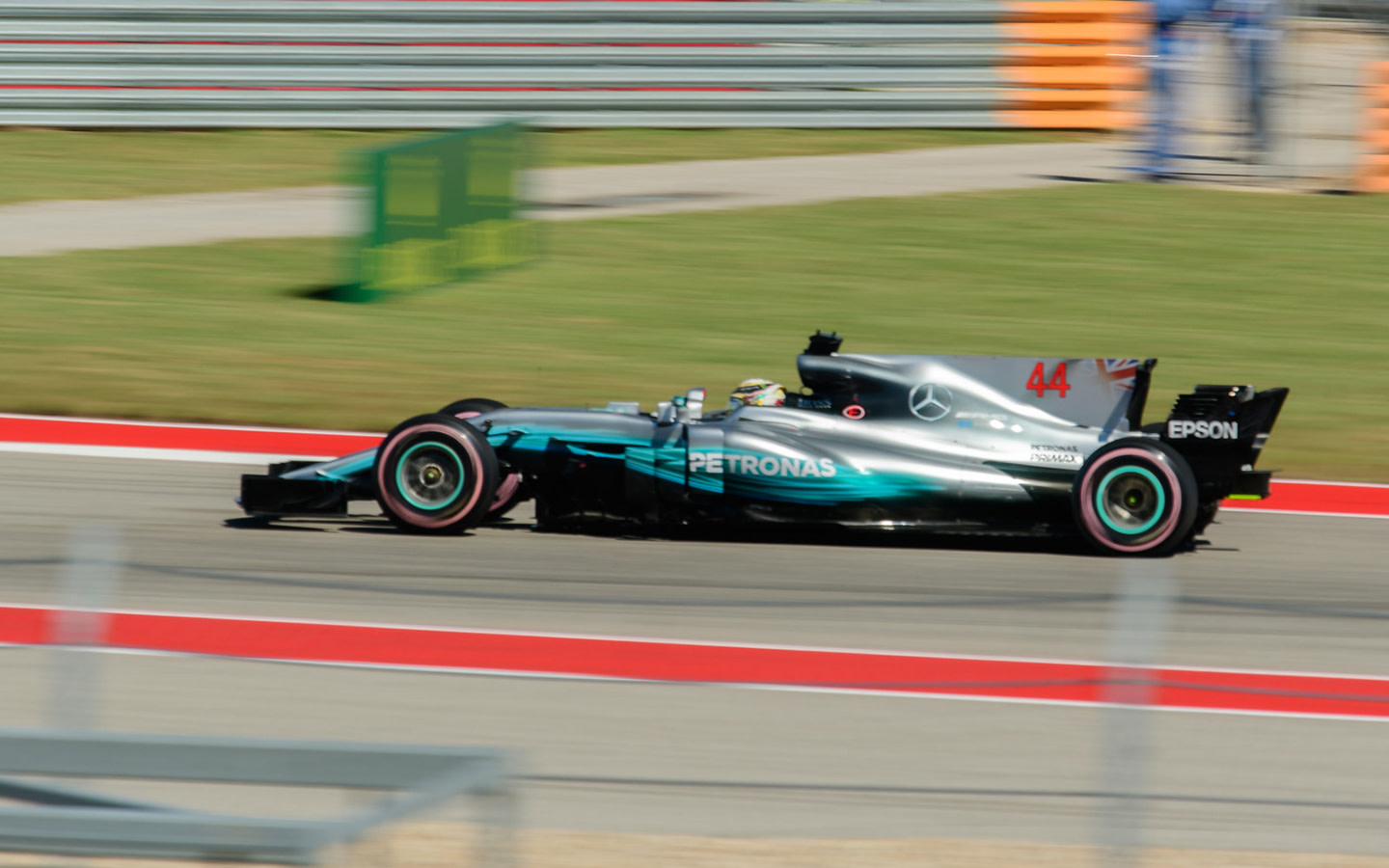 Coming Soon: Formula 1 Formula 1 Pop! Rides Super Deluxe Lewis