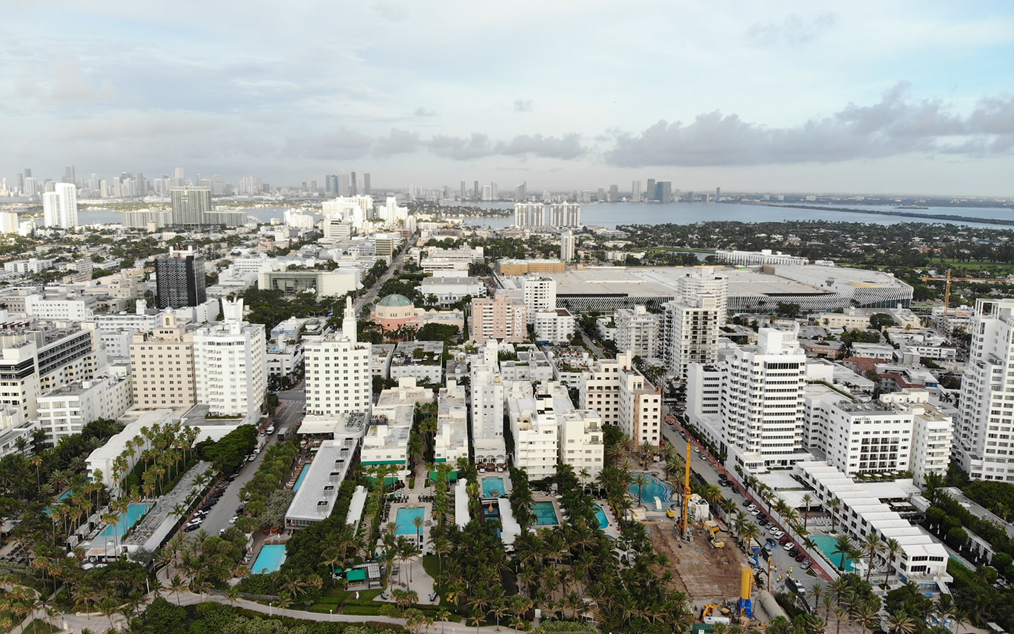 305 Transportation | Greater Miami & Miami Beach