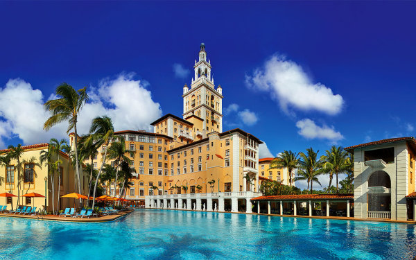 El biltmore Hotel piscina