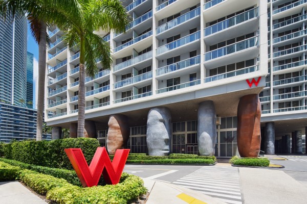 Fabulous Brickell Suite Retreat