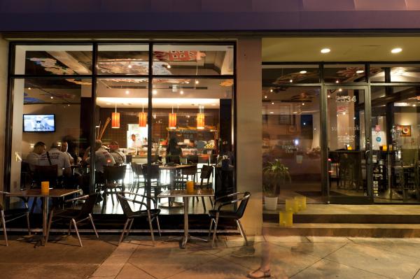 Trasforma in $ 5 Happy Hour al Sushi Maki