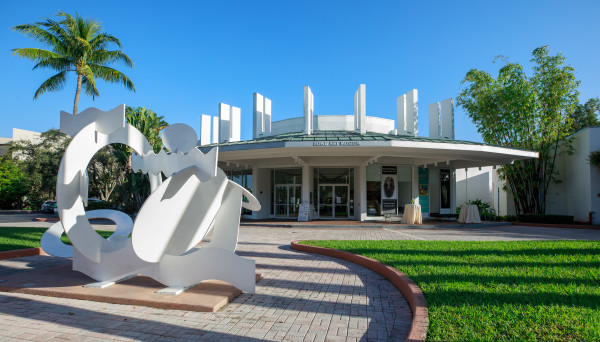 Image of Lowe Art Museum's exterior.