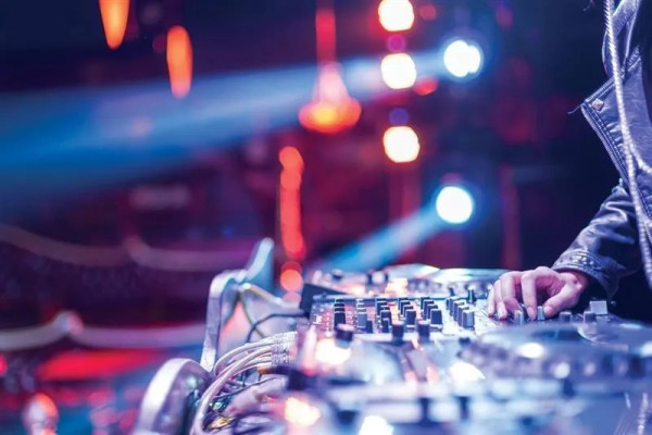 K-Pop Demon Hunters Tribute Show & Kids Dance Party | Miami et Miami Beach