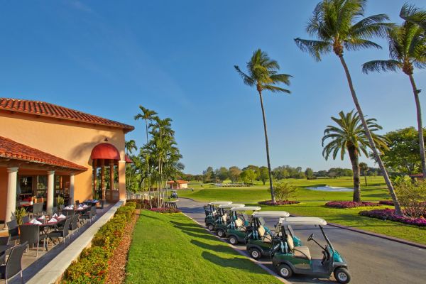 Outdoor Dining by golf course