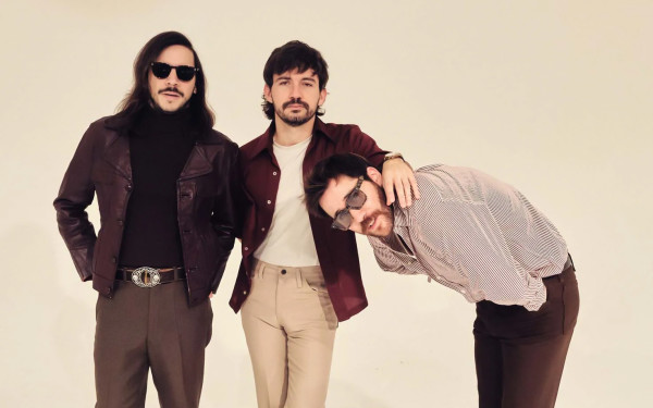 Los Mesoneros & Inner Wave photo