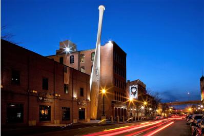 Louisville_Slugger_Museum.jpg