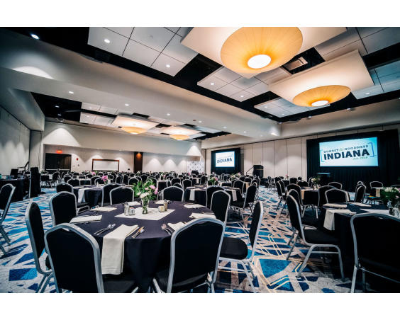 Embassy Suites Event Center - Interior with rounds