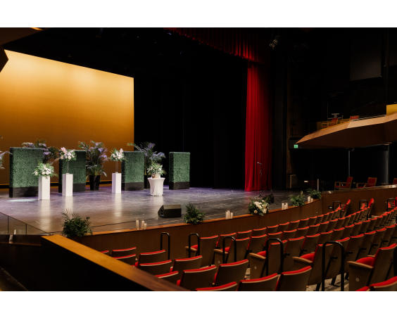 The stage at Hendricks Live! set for a ceremony (Sarah Elizabeth Photos, LLC).
