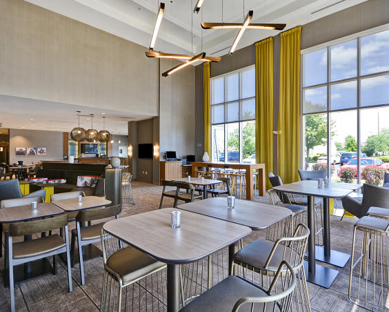 SpringHill Suites - Dining Room