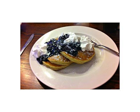 Emmy's Pankcake House & Grill | Blueberry Pancakes
