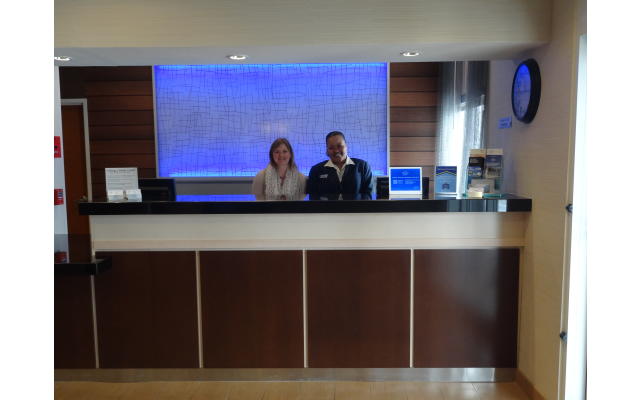 Fairfield Inn & Suites