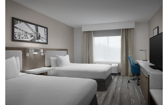 Hilton Garden Inn Queen Room