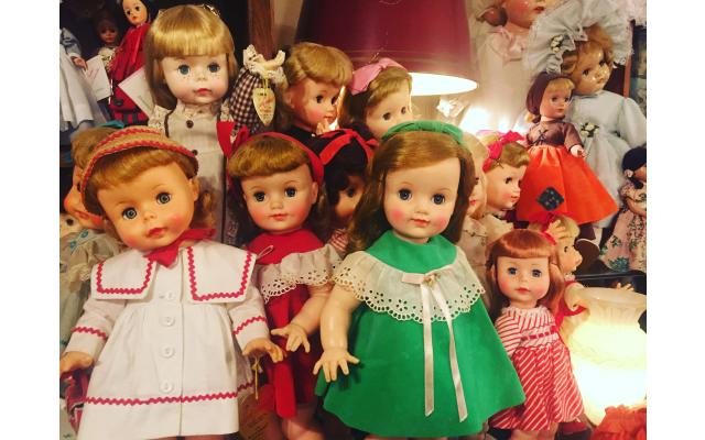 MARQUIS DOLLS