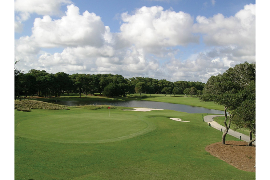 Photo courtesy of Oak Island Golf Club