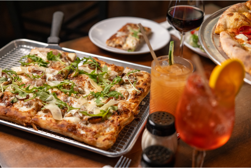 Bella Napoli - Pizza Tablescape