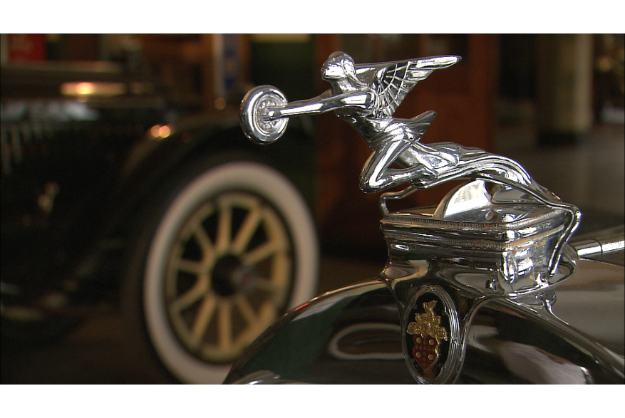 hood_ornament