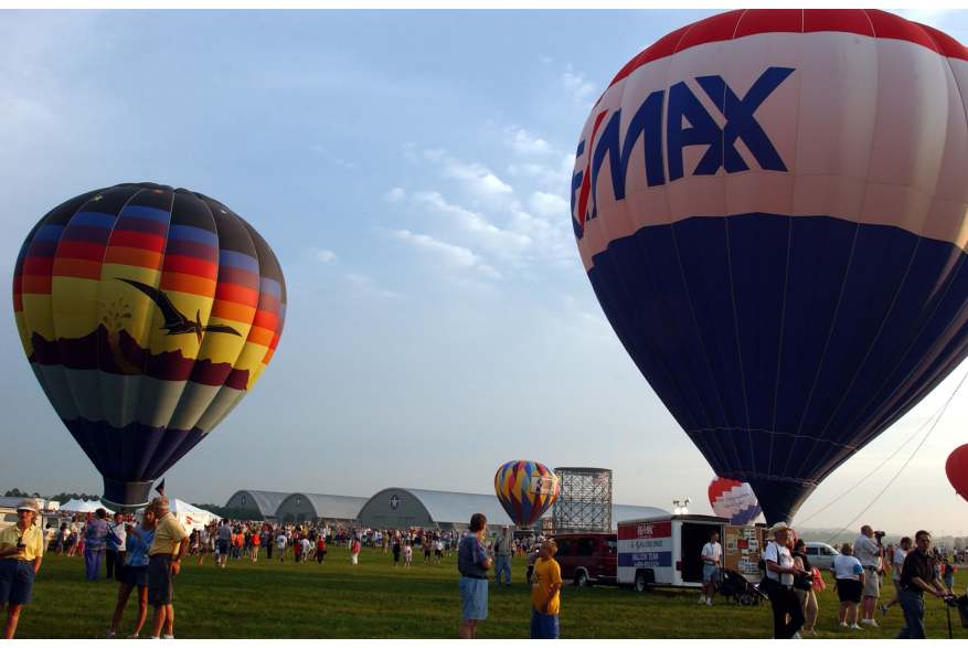 remax_ballon_celebration