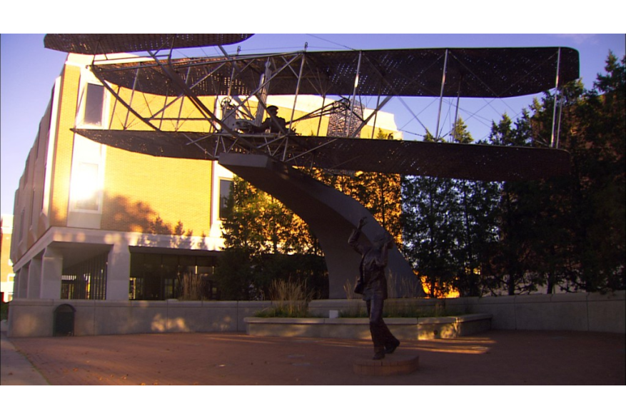 wright flyer sculpture 1024x576