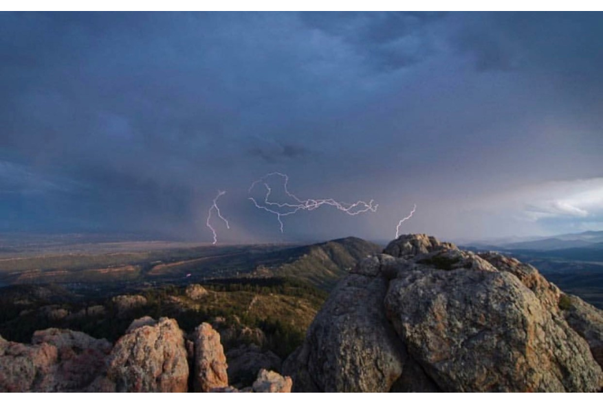 Lightning Horsetooth Rock Itsbentumnus