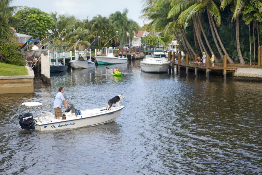 Kayaking along Fort Lauderdale's canals