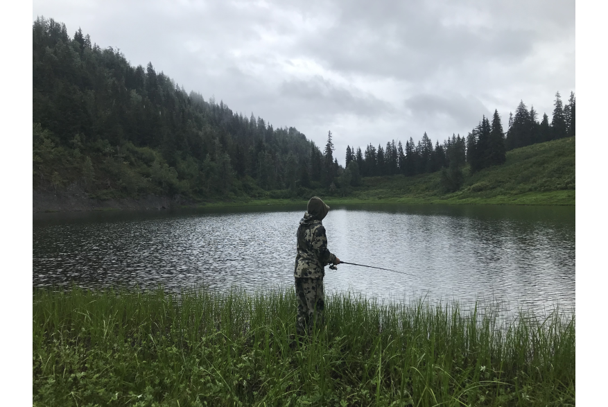 Grayling fishing in Cave Lake