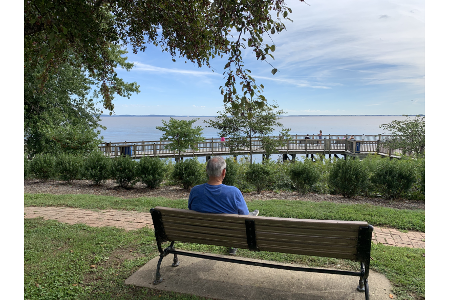 Havre de Grace Promenade w/man on bench