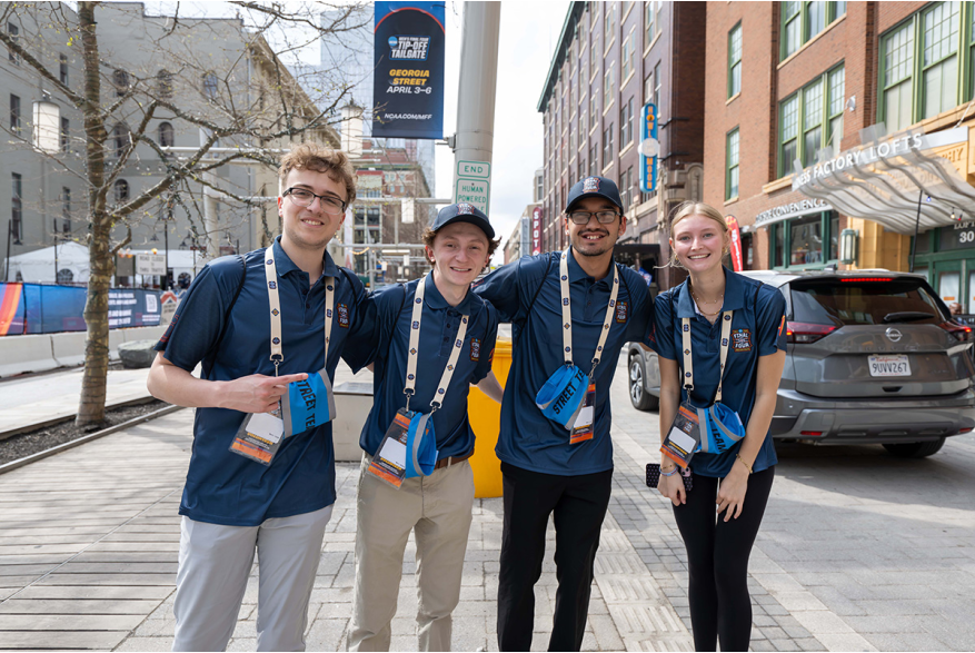 Men's Final Four Volunteers