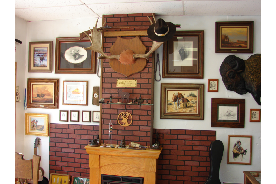 Stones & Bones Gallery