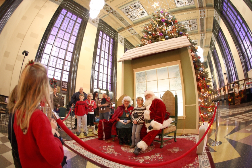 Santa at the Durham Museum