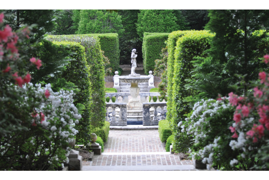 Elizabethan Gardens Interior