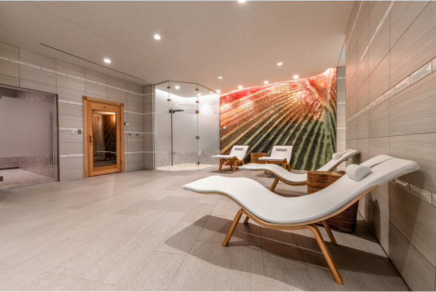SecheSpa_BeautyShot_25_Final-WEB-1920.jpg