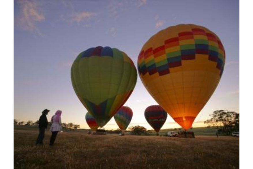 Hot Air Ballooning in Northam