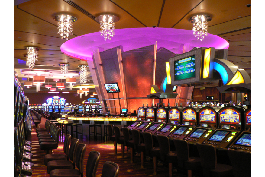 Glass Bar at Mount Airy Casino Resort
