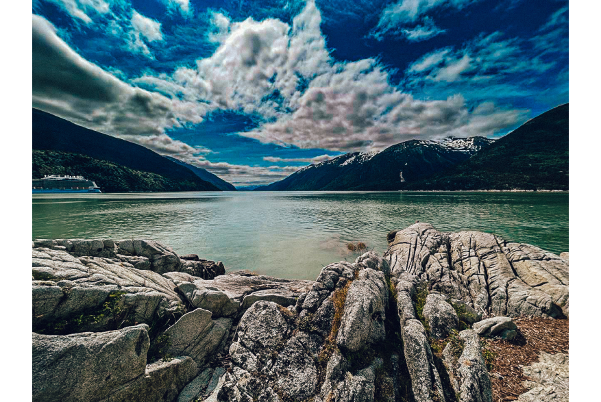 The view from Yakutania Point.