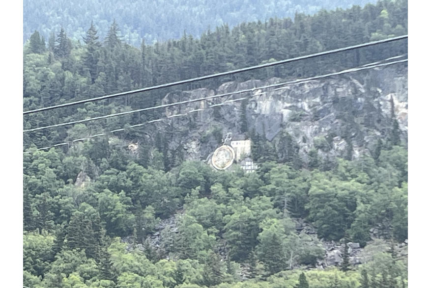 What is that carved in the hillside? Kirmse’s Clock & Frontier Bar Mural! The Kirmse’s Clock is a painting of a clock set at 8:15. This is one of many landmarks in Skagway!!