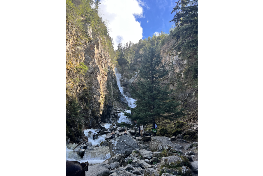 Waterfall near the Goldrush cemetery
