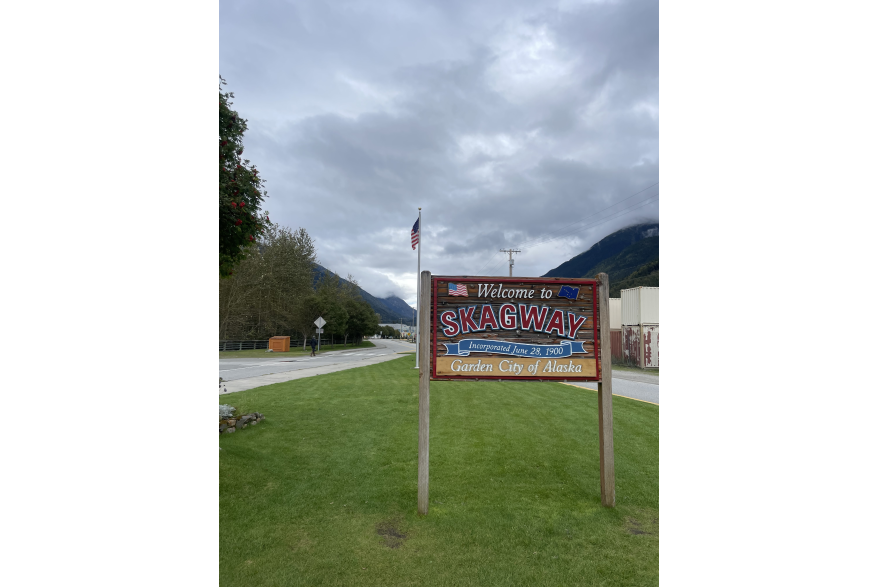Welcome to Skagway Sign 2