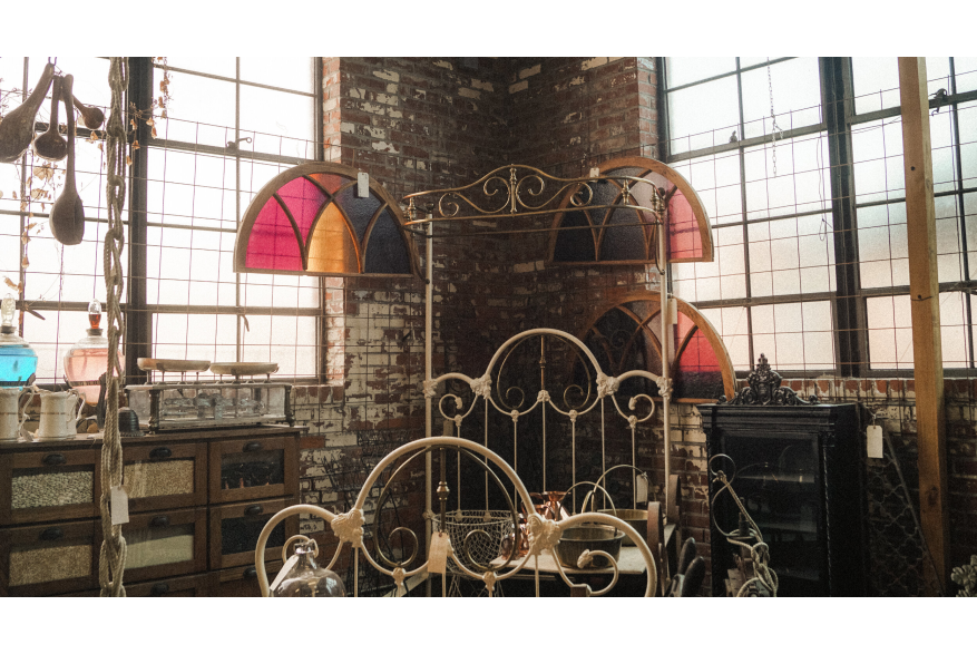 Lagniappe Antiques