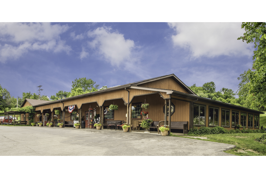The SpringHouse Country Market and Restaurant Exterior