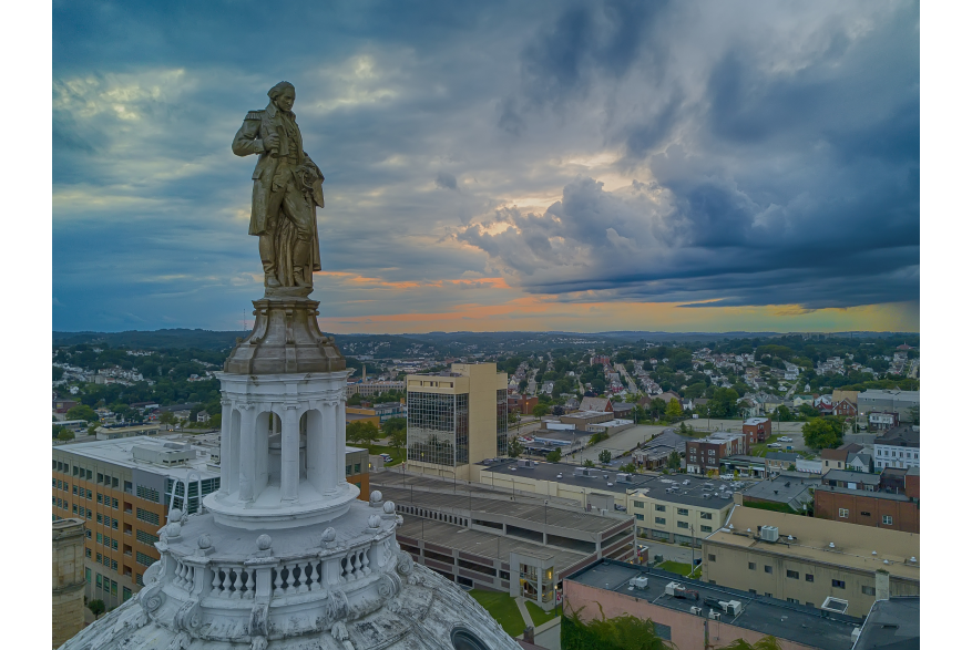 Washington County Courthouse: George Washington Statue - Focused