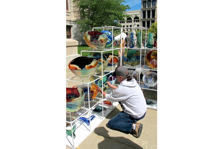 Round the Fountain Art Fair