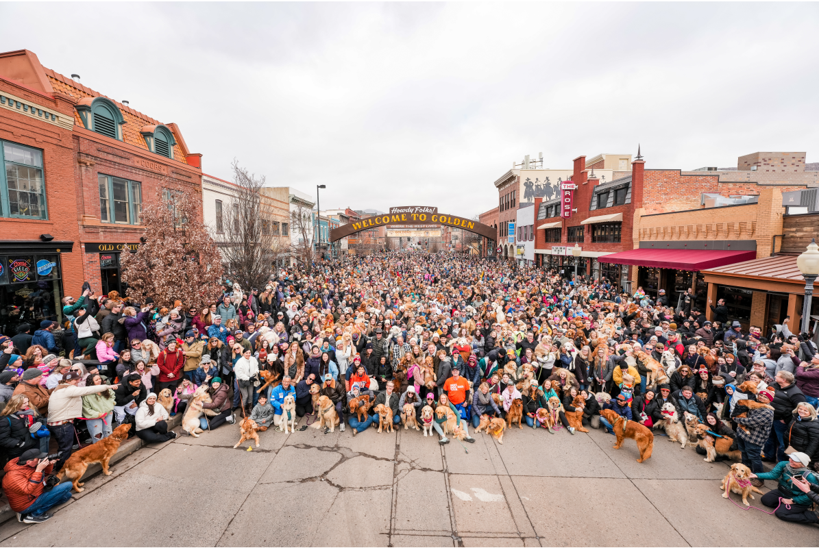 11.30-am-2025-3-GoldensInGolden-GroupPhoto