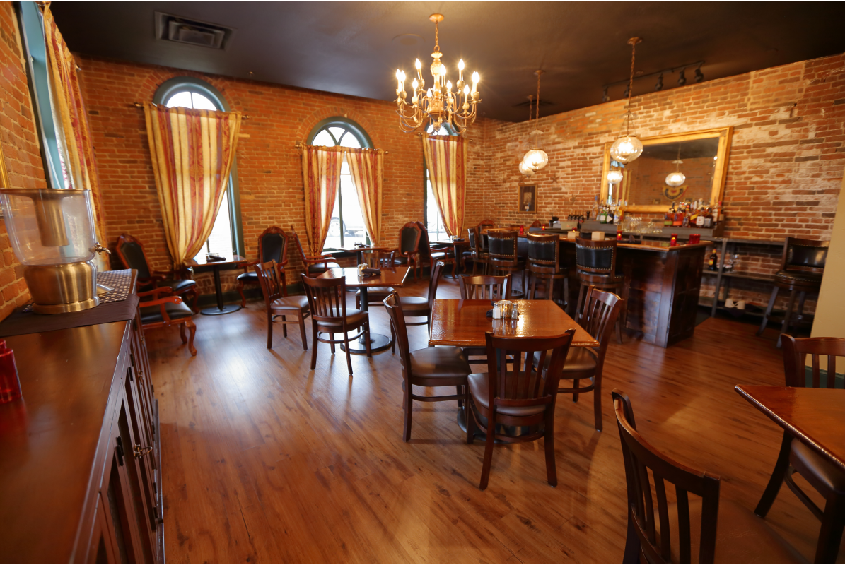 Old Capitol Grill & Smokehouse Library Room