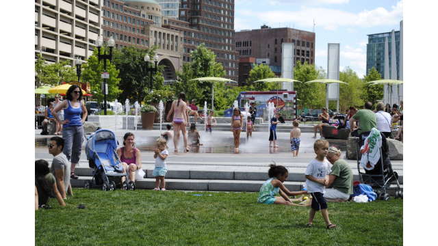 Summer splashin’ at the Rings Fountain on the Greenway