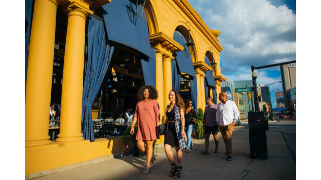 Group of friends walking in the Short North Arts District