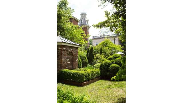 Gardens- Hunt Morgan House