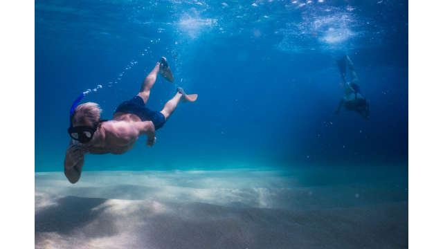 snorkeling couple